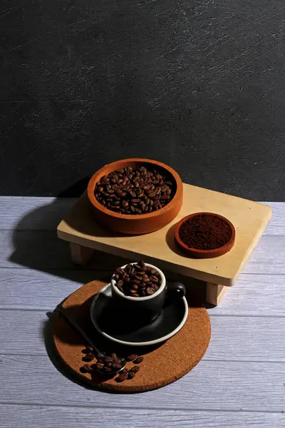 Kahve çekirdekleri espresso aroma kafein kafe kahve kapuçino içecek barista servis malzemesi latte