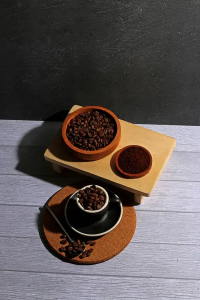 Kahve çekirdekleri espresso aroma kafein kafe kahve kapuçino içecek barista servis malzemesi latte