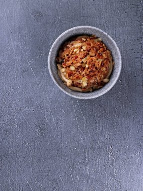 Asya usulü pirinç porselen mısır gevreği ev yapımı mutluluk mutfağı diyeti öğle yemeği doğal çiğ yemek