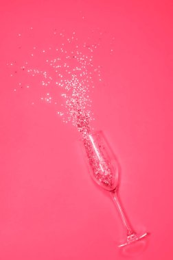 2023 viva moru renginde parlayan şampanya bardağı. Yüksek kalite fotoğraf