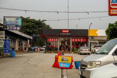 Levi 'nin Alışveriş Alanındaki Dükkanı