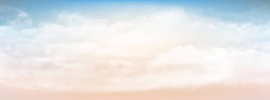 Tatlı gökyüzü ve beyaz yumuşak bulutlar açık bir günde gökyüzünde süzülüyordu. Güzel hava ve bej renkli bulut manzaralı güneş ışığı. Arka plan için gün batımı gökyüzü. Mavi 'den bej gökyüzü vektör çizimine.