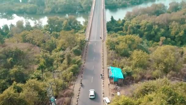 Zažijte Vzrušující Pocit Jízdy Přes Majestátní Most Jedinečné Perspektivy Tímto — Stock video