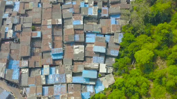 Slums Περιοχή Drone Άποψη Συλλαμβάνει Μια Ζωντανή Και Αποκαλυπτική Προοπτική — Αρχείο Βίντεο