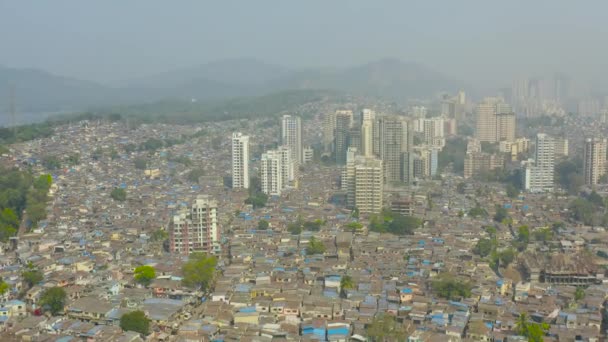 世界最大のスラム街は 前例のない規模で都市貧困の広大で複雑な風景を表しています — ストック動画