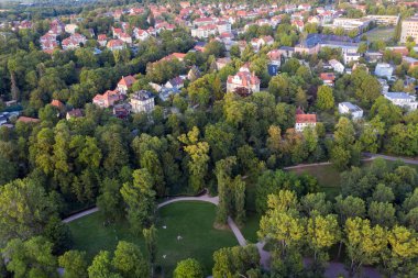 Weimar 'daki filme park et.