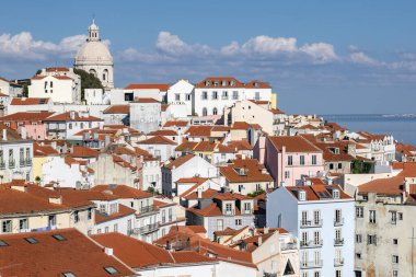 Lizbon 'un tarihi Alfama kasabası