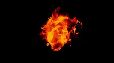 Ateş ve alevler. Siyah arka planda izole edilmiş. 3B Hazırlama.