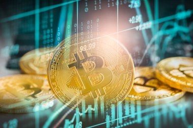 Modern bir takas yöntemi. Bitcoin küresel ekonomi piyasasında uygun bir ödemedir. Sanal dijital para birimi ve finansal yatırım ticaret kavramı. Altın bitcoin arka planına sahip soyut kripto para birimi.