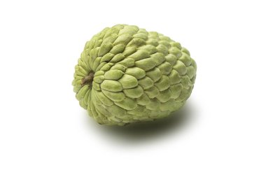 Taze annona, tatlı elma şekeri veya kremalı elma beyaz arka plan kırpma yolu, egzotik tropikal Thai annona veya cherimoya meyvesi, sağlıklı gıda diyeti ve vejetaryen beslenme.