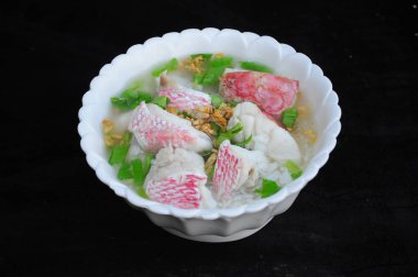 Thai Rice Clear Soup with Fish Meat