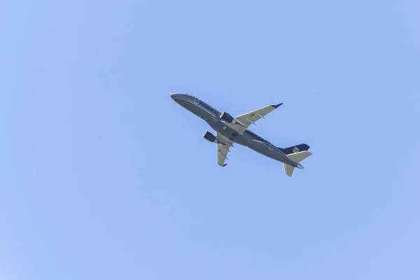 Бразилія Бразилія Лютого 2023 Літак Федеральної Поліції Бразилії Перетинає Блакитне — стокове фото