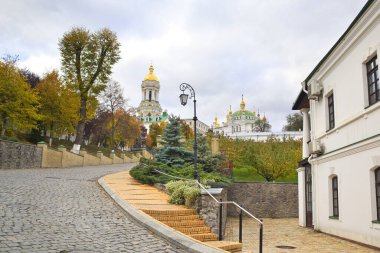 Kyiv-Pechersk Lavra Sonbahar günü Ukrayna 'nın başkenti Kyiv' de