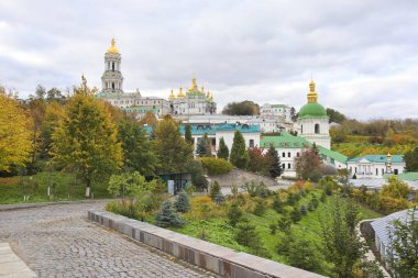 Kyiv-Pechersk Lavra Sonbahar günü Ukrayna 'nın başkenti Kyiv' de