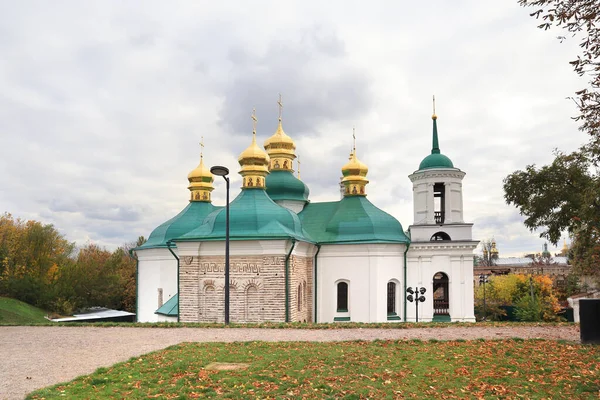 Церковь Спаса Берестове Xvii Киеве Украина — стоковое фото
