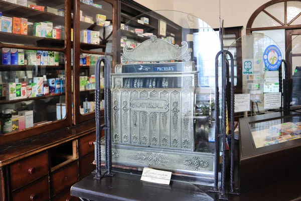 stock image Old cash register in the pharmacy museum in Lutsk, Ukraine