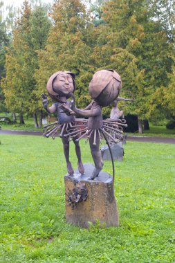 Rivne, Ukrayna 'daki sahte heykeller sokağı.