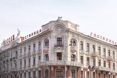 Passage 'ın dışı - Odessa, Ukrayna' daki eski kapalı alışveriş merkezi ve mimari anıt