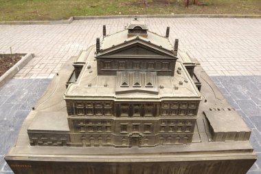 Odessa, Ukrayna 'daki Opera Binası' nın Bronz küçük düzeni