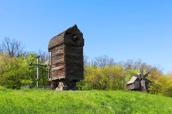 Holzmühle Skansen Pirogovo Kiew Ukraine — Stockfoto