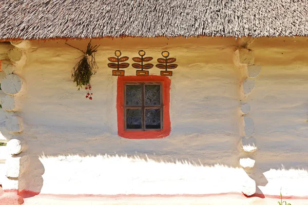 Fragment Avec Fenêtre Maison Traditionnelle Ukrainienne 19Ème Siècle Ukraine — Photo