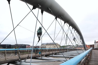  Krakow, Polonya 'daki Peder Bernatka yaya köprüsü.