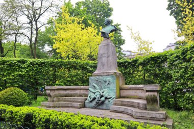  Polonya, Krakow 'daki Artur Grottger' a heykel