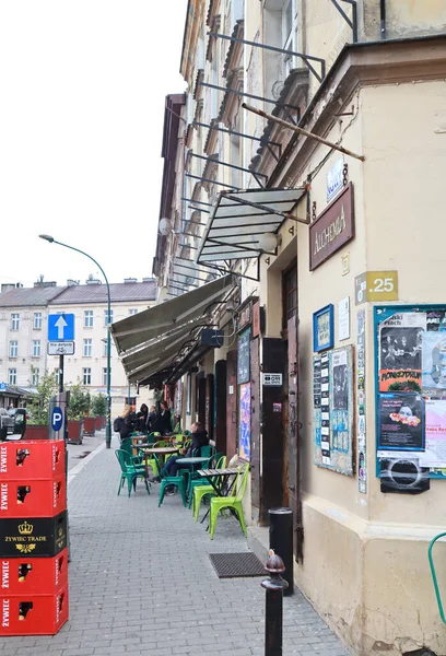 カジミェシュのストリートカフェ ポーランドのクラクフにある旧ユダヤ人街 — ストック写真