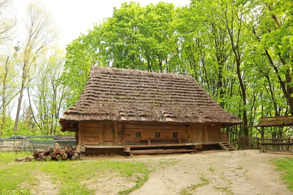 Weaver Hut Uit Het Dorp Libokhzora Regio Lviv Skansen Museum — Stockfoto