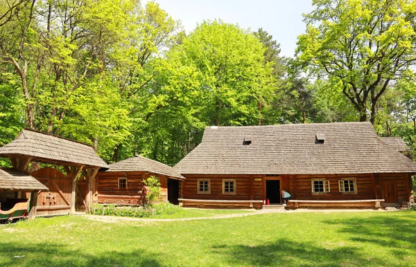 Holzhütte Aus Dem Dorf Werbowez Gebiet Iwano Frankiwsk Jahrhundert Skansen — Stockfoto