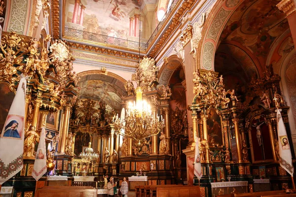 Rico Interior Mosteiro Bernardine Lviv Ucrânia — Fotografia de Stock