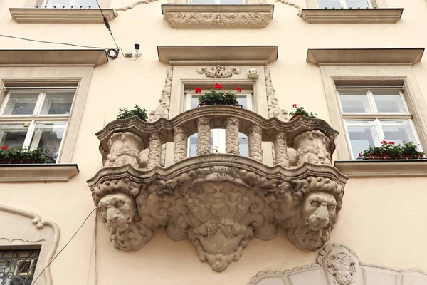 Balkon Van Residentieel Vintage Gebouw Het Marktplein Lviv Oekraïne — Stockfoto