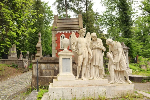 Mármore Lápide Vintage Lychakiv Cemitério Lviv Ucrânia — Fotografia de Stock