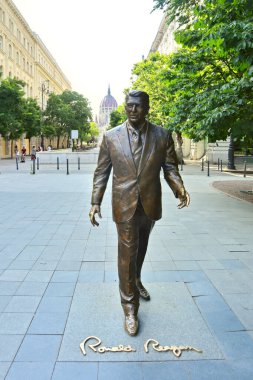 Budapeşte, Macaristan 'da Ronald Reagan' ın heykeli