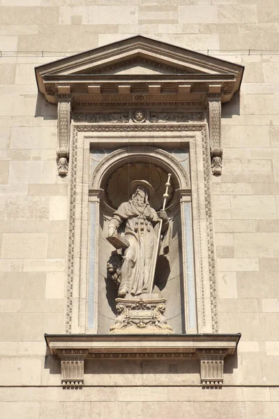 Escultura Basílica San Esteban Budapest Hungría —  Fotos de Stock