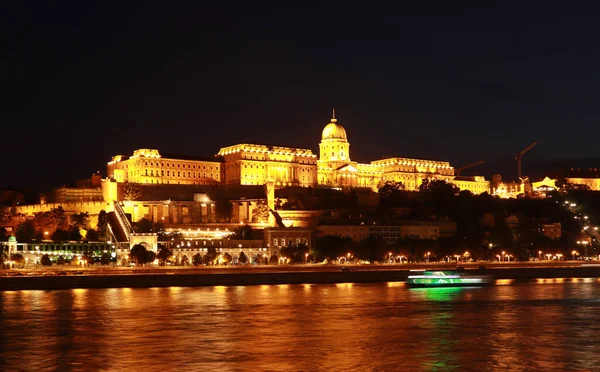 Koninklijk Paleis Van Boeda Nachts Boedapest Hongarije — Stockfoto