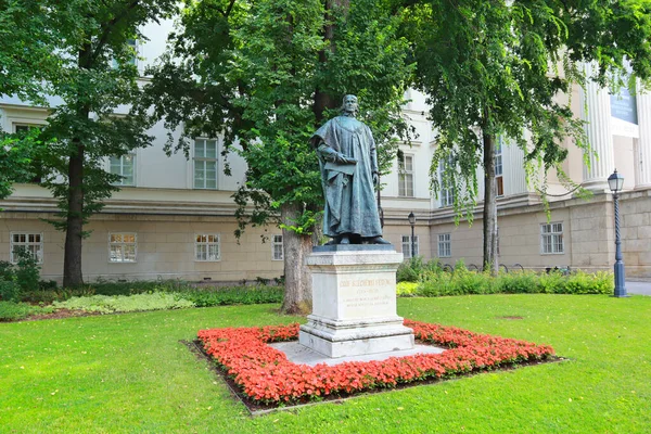 Skulptur Für Grof Szechenyi Ferenc Museumsgarten Budapest Ungarn — Stockfoto