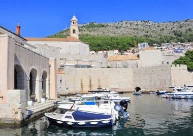 Marina eski Dobruca, Hırvatistan