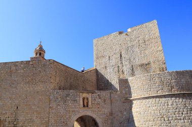 Hırvatistan 'ın Dubrovnik kentindeki antik kale duvarı