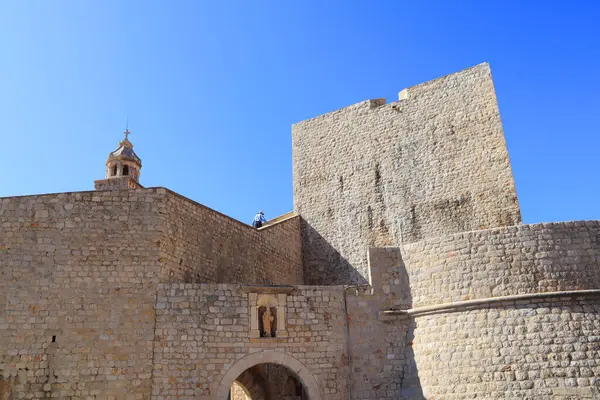 Hırvatistan 'ın Dubrovnik kentindeki antik kale duvarı