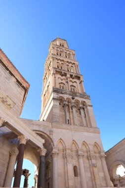 Hırvatistan 'ın Split kentinde Aziz Dujma Katedrali Çanı (Kutsal Bakire Meryem' in Varsayımı)