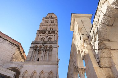 Hırvatistan 'ın Split kentinde Aziz Dujma Katedrali Çanı (Kutsal Bakire Meryem' in Varsayımı)