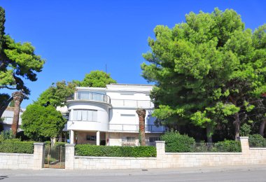 Split, Dalmaçya, Hırvatistan 'daki modern beyaz villa