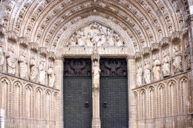 Toledo, İspanya 'daki Aziz Mary Katedrali' nin Kapısı
