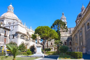  Catania, İtalya, Sicilya 'daki Piazza Duomo' daki Aziz Agatha Katedrali (veya Duomo)
