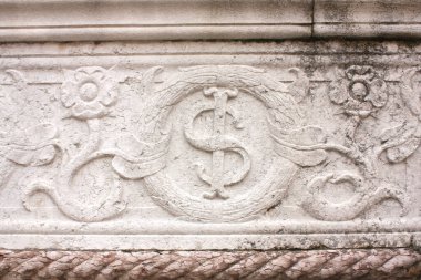 Malatestiano Tapınağı 'nın (Malatesta Tapınağı) bir parçası - İtalya' nın Rimini kentindeki St. Francis 'in adını alan tamamlanmamış katedral kilisesi