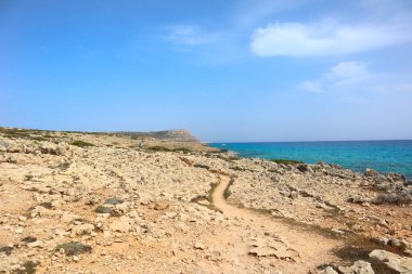 Kıbrıs 'ta Cape Greco yakınlarındaki kıyı şeridi manzarası