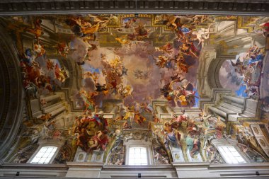 İtalya, Roma 'daki San Macuto Kilisesi' nin içinde.