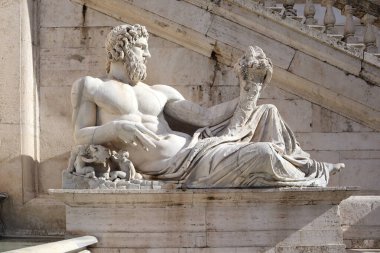 Roma, İtalya, Capitol Meydanı, Capitol Meydanı, Palazzo Senatorio, Palazzo, Senatorio 'daki Tanrıça Roma Çeşmesi' nin Detayları