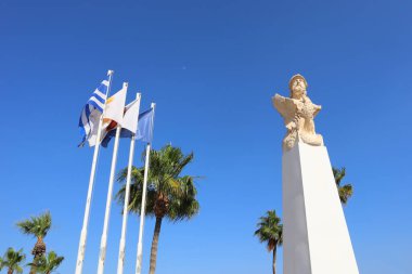 Kıbrıs Rum Kesimi 'nin Larnaka kentindeki General Kimon Anıtı